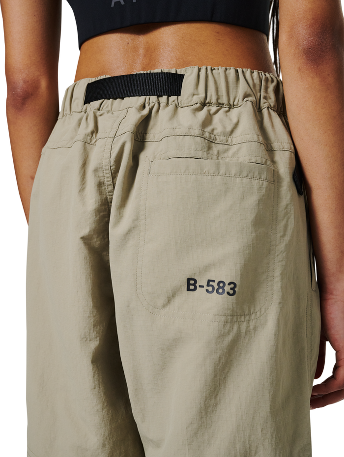 HALO ASSET PANTS, SENECA ROCK, model