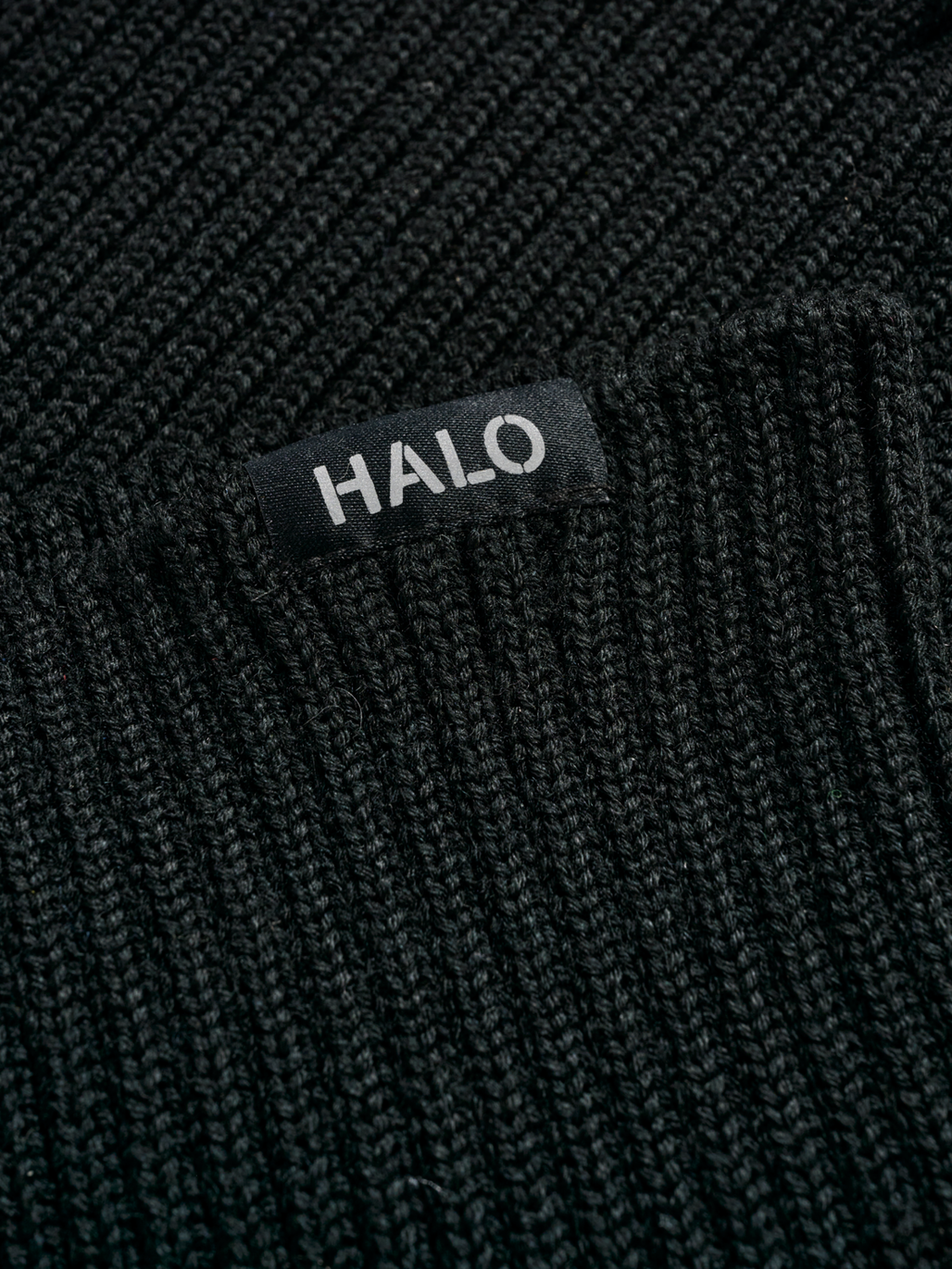 HALO WOOL SCARF, 2001, packshot