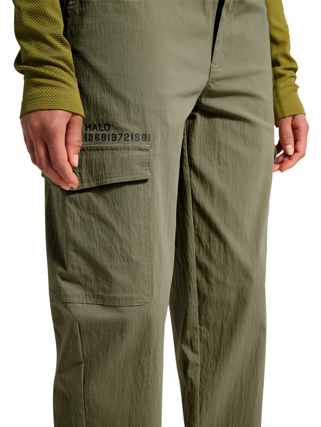 HALO NOVA PANTS, MERMAID, model