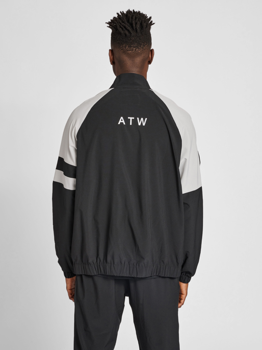 HALO TRAINING JACKET, BLACK, model