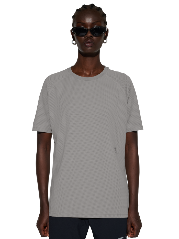 HALO SORONA T-SHIRT, MOURNING DOVE, model