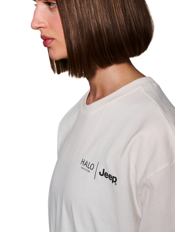 HALO JEEP T-SHIRT, MARSHMALLOW, model