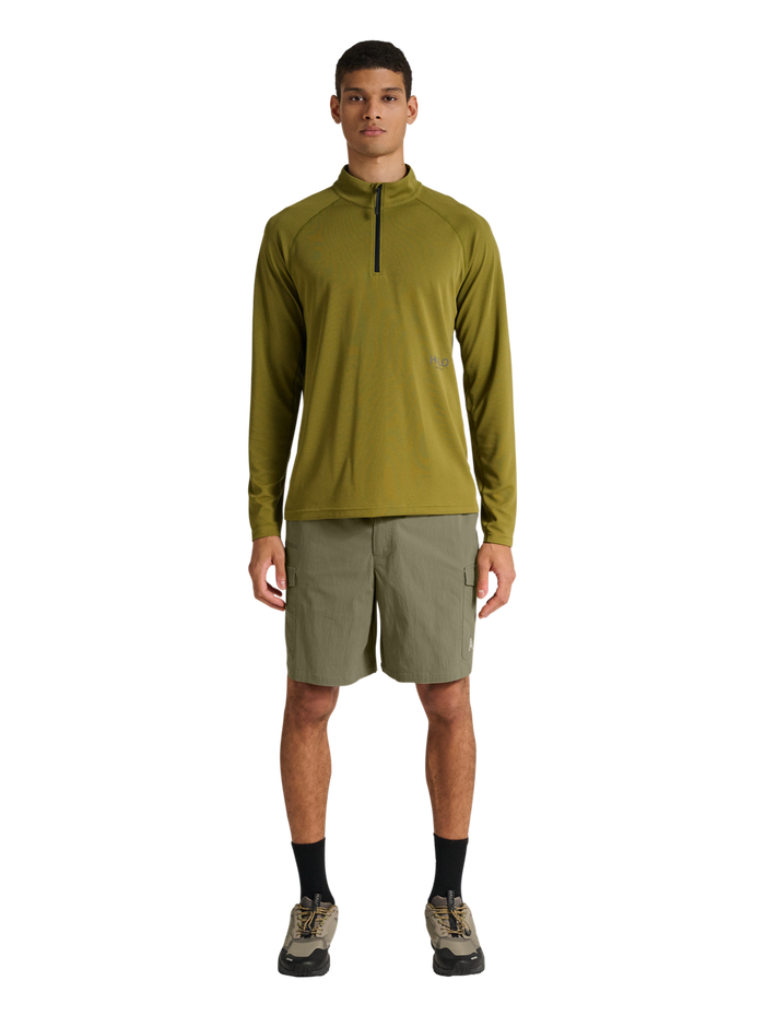 HALO NOVA SHORTS, MERMAID, model