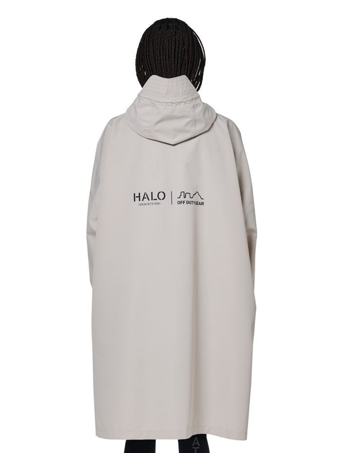 HALO RAINCOVER, SILVER LINING, model