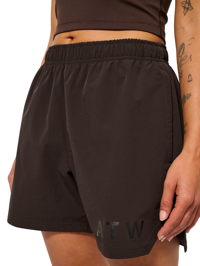 HALO SHORTS, CHOCOLATE TORTE, model