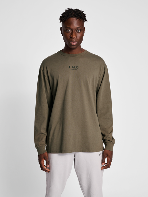 HALO GRAPHIC L/S TEE, MAJOR BROWN, model
