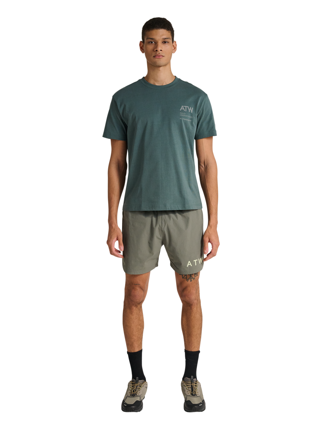 HALO GRAPHIC T-SHIRT, GARDEN TOPIARY/SILVER, model