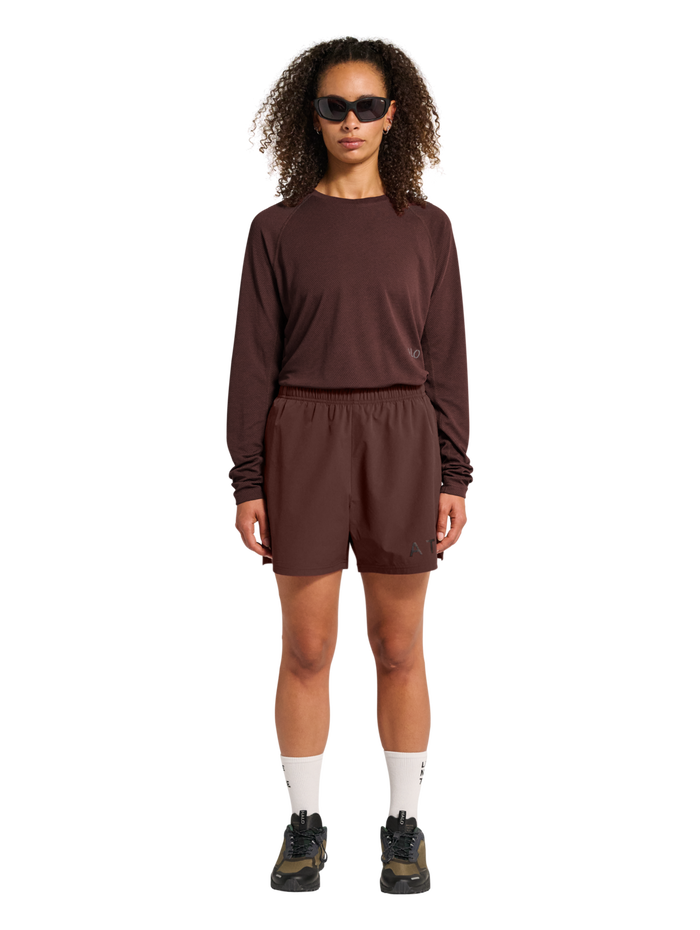 HALO SHORTS, BITTER CHOCOLATE, model