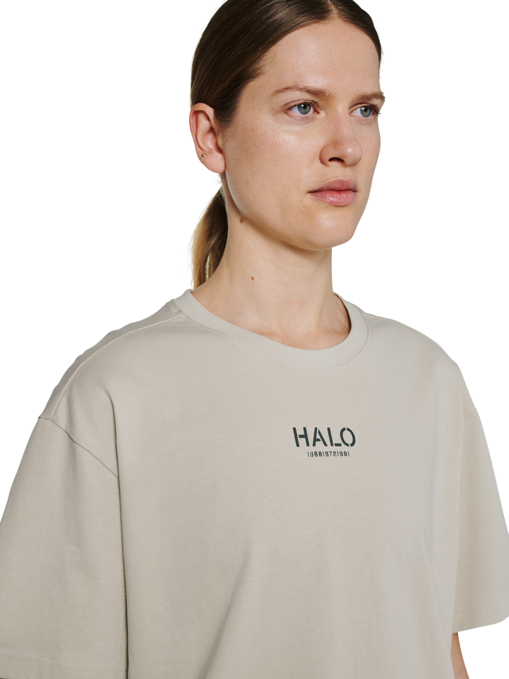 HALO GRAPHIC T-SHIRT 02, SILVER LINING, model