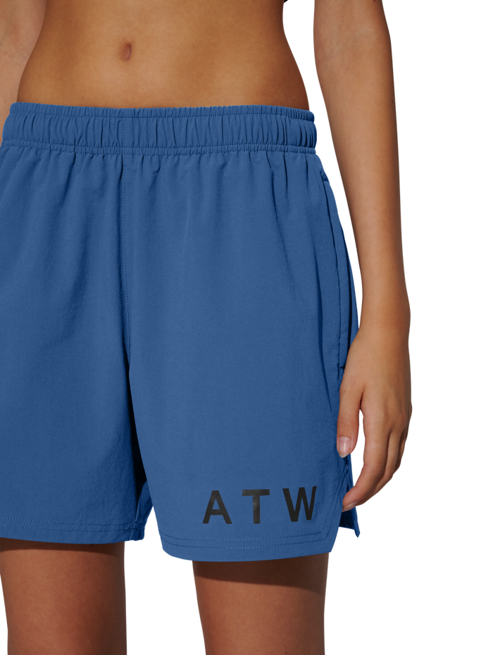 HALO SHORTS, SARGASSO SEA, model