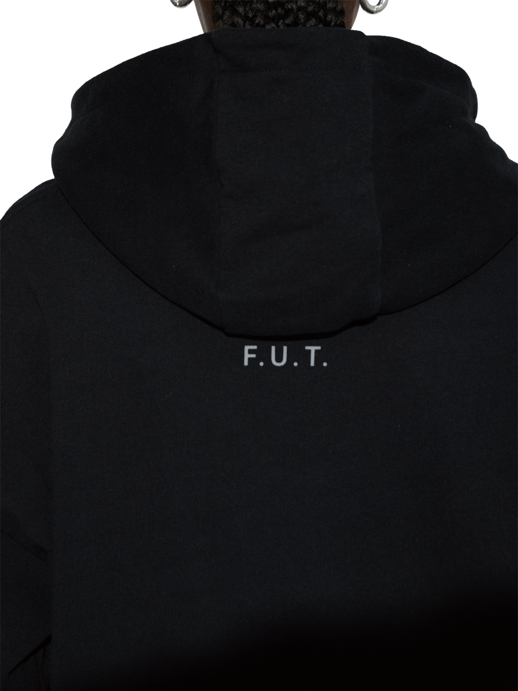 HALO ESSENTIAL HOODIE, BLACK, model
