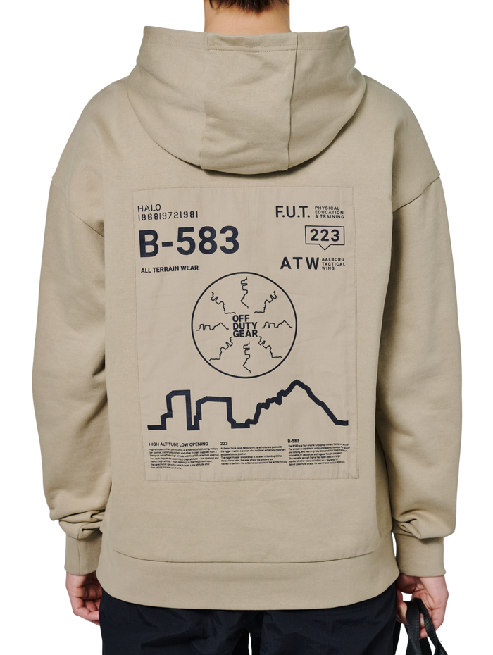 HALO GRAPHIC HOODIES, SENECA ROCK, model