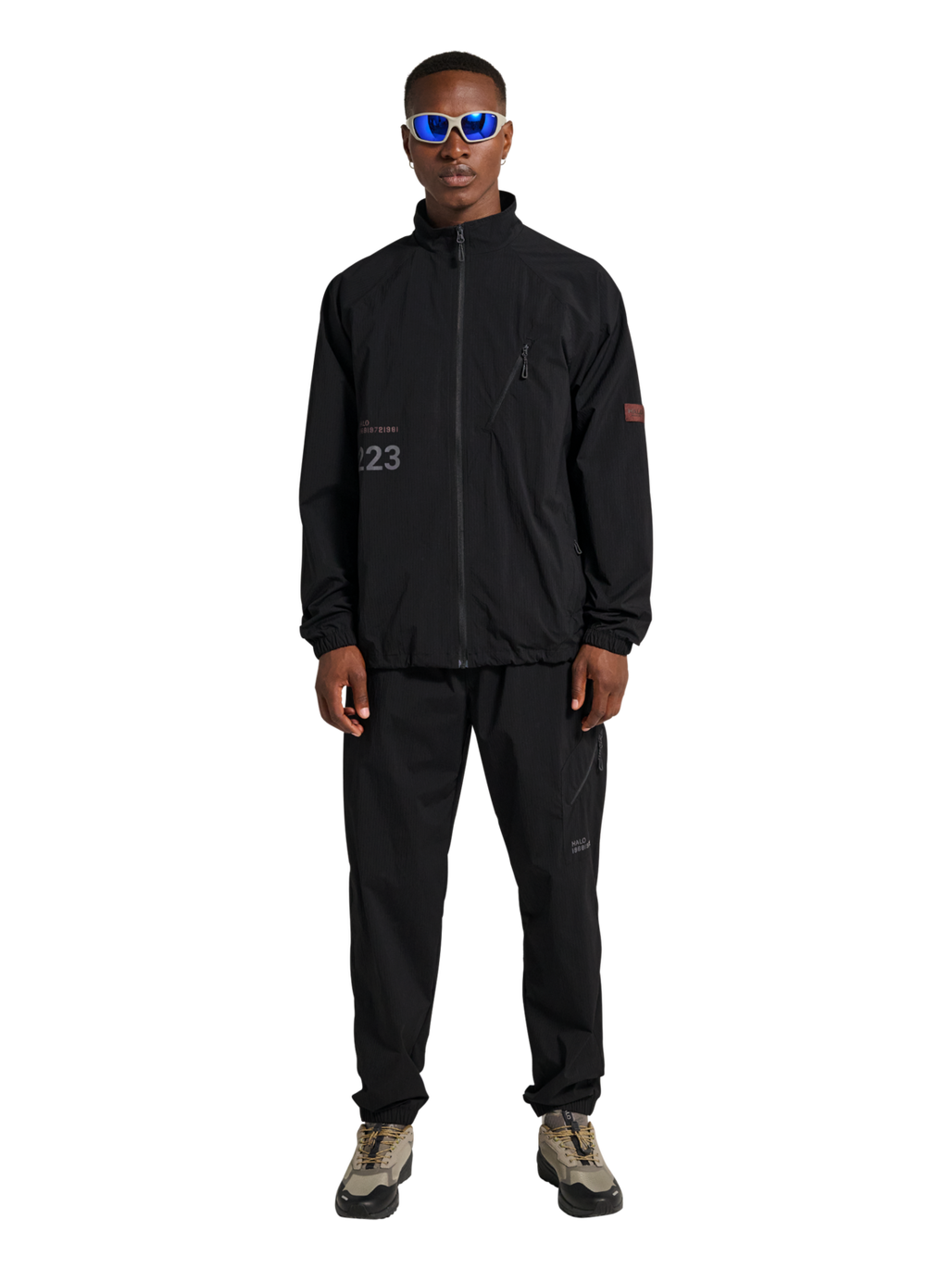HALO STEEL JACKET, BLACK, model