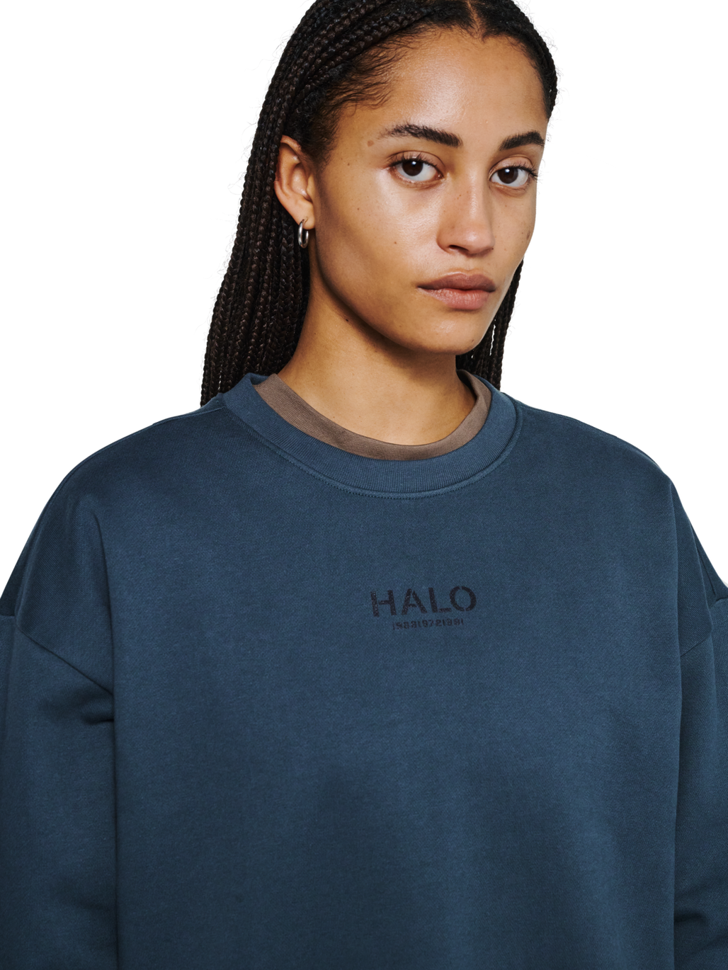 HALO GRAPHIC CREW 01, DARK SLATE, model