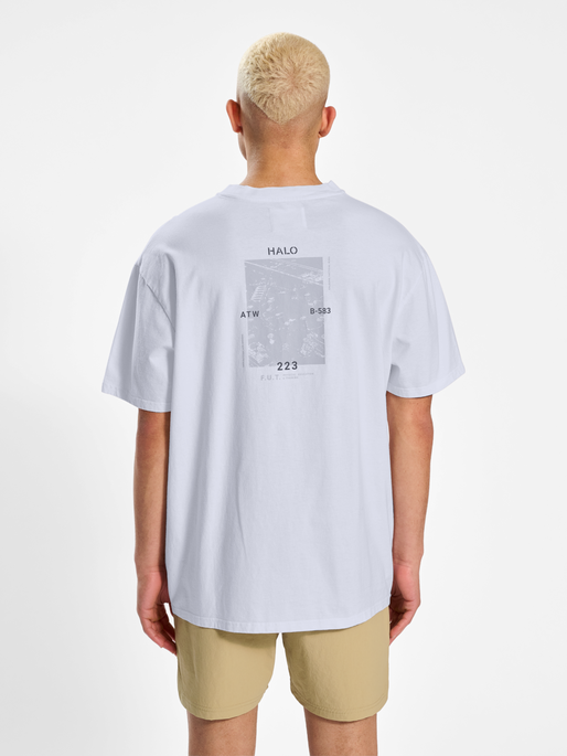 HALO HEAVY GRAPHIC TEE, WHITE, model