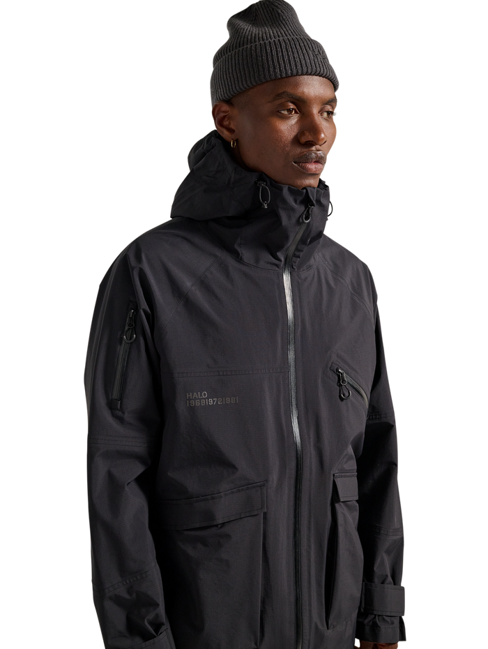 HALO GHOST SHELL JACKET, BLACK, model