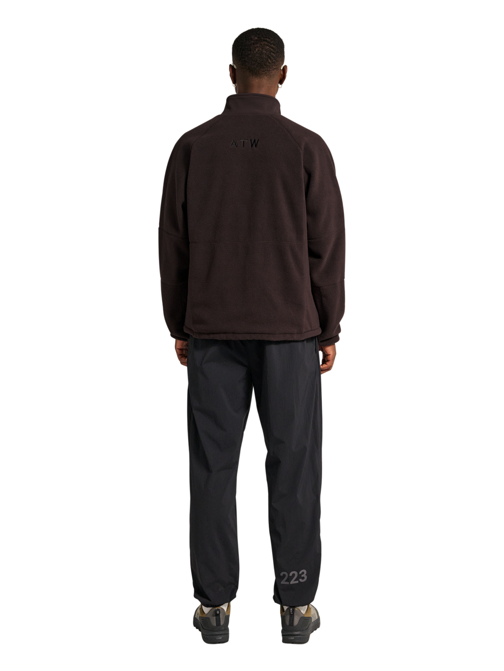 HALO WINDPROOF TEDDYFLEECE JACKET, CHOCOLATE TORTE, model