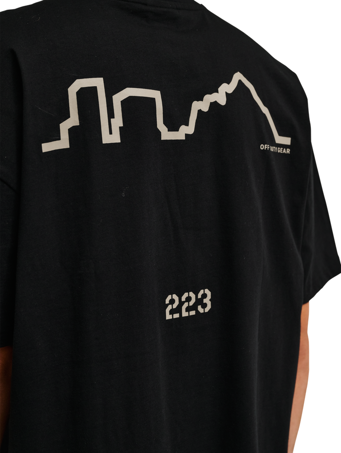 HALO GRAPHIC BOXY T-SHIRT, BLACK/SENECA ROCK, model