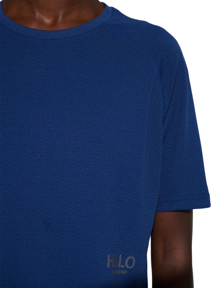HALO SORONA T-SHIRT, SARGASSO SEA, model