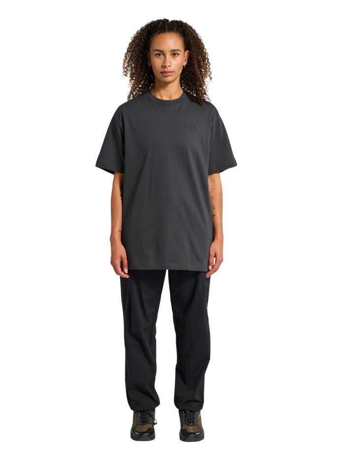 HALO LOGO T-SHIRT, ASPHALT, model
