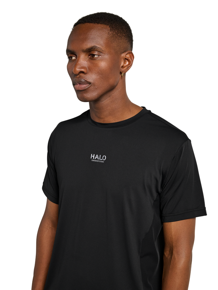 HALO SCOUT SS T-SHIRT, BLACK, model