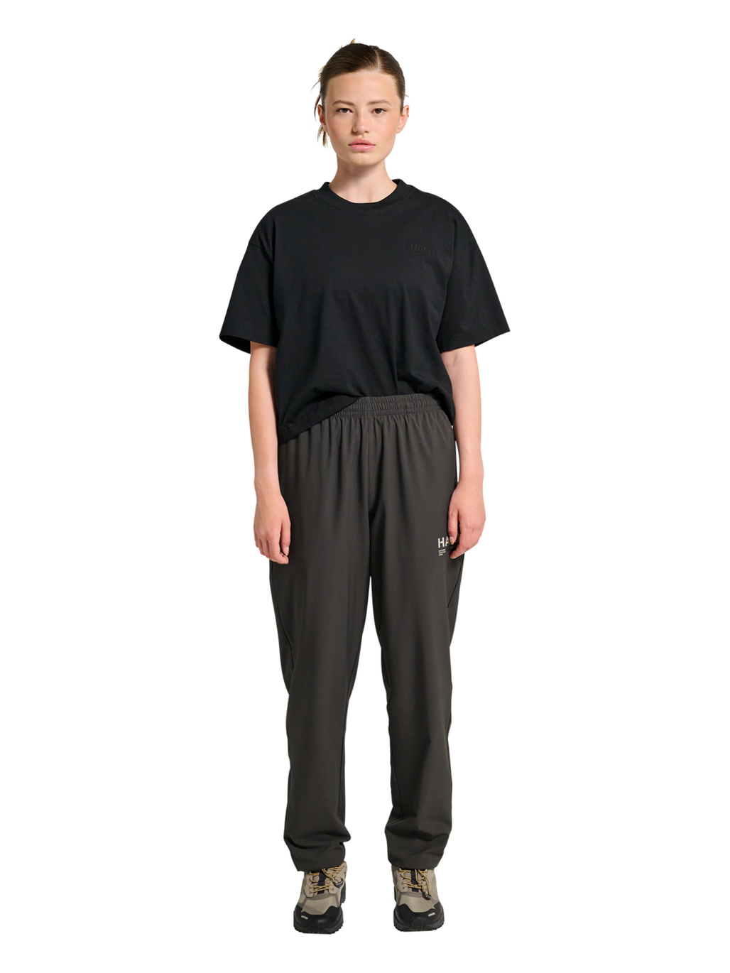 HALO TECH PANTS, ASPHALT, model