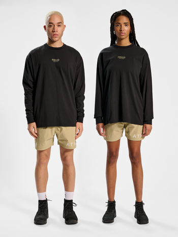 HALO HEAVY GRAPHIC T-SHIRT L/S, BLACK, model