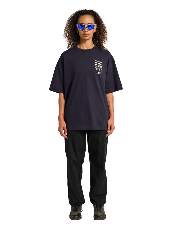 HALO GRAPHIC BOXY T-SHIRT, DEEP WELL, model