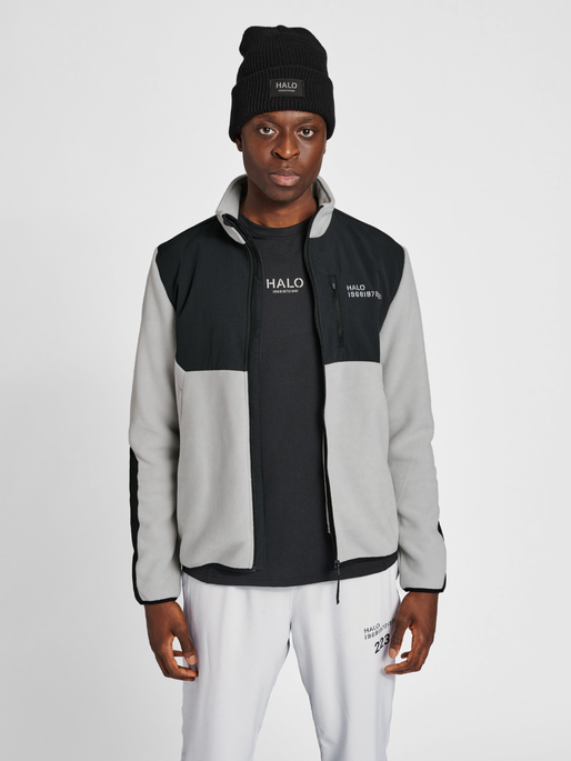 HALO BLOCKED ZIP FLEECE, HARBOR MIST, model