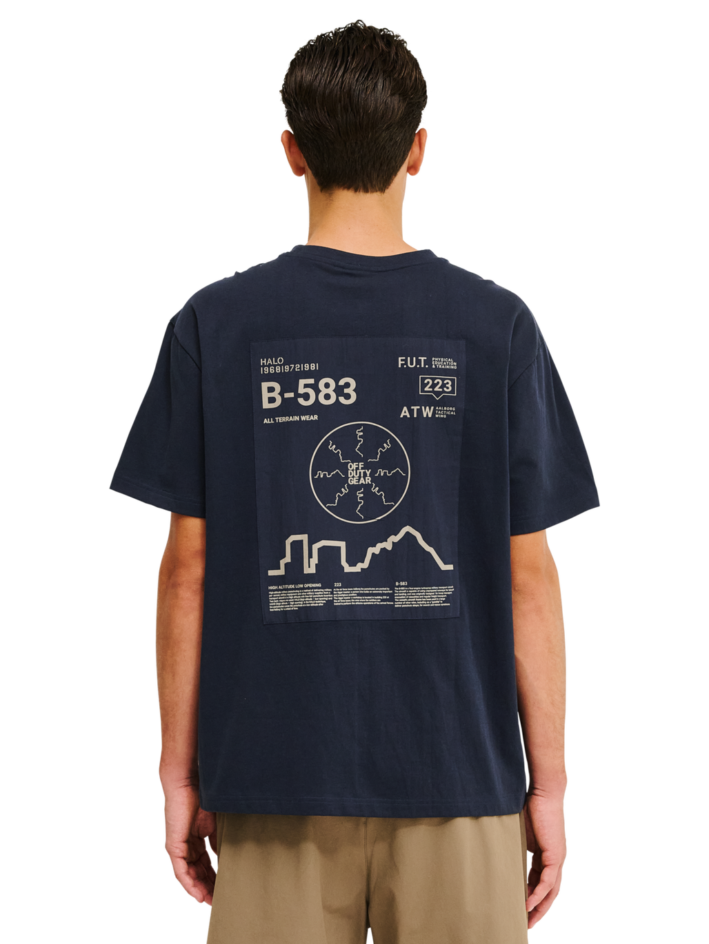HALO GRAPHIC T-SHIRT 01, DEEP WELL, model