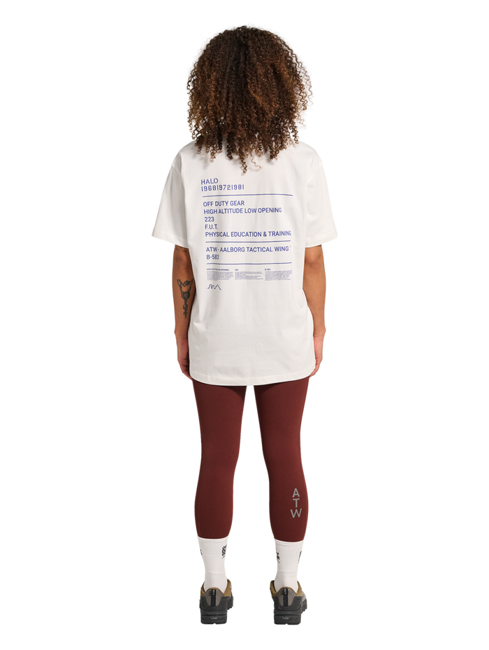 HALO GRAPHIC T-SHIRT, MARSHMALLOW, model