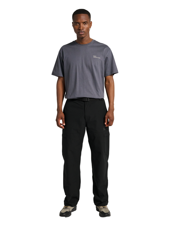 HALO COBRA RELAXED PANTS, BLACK, model