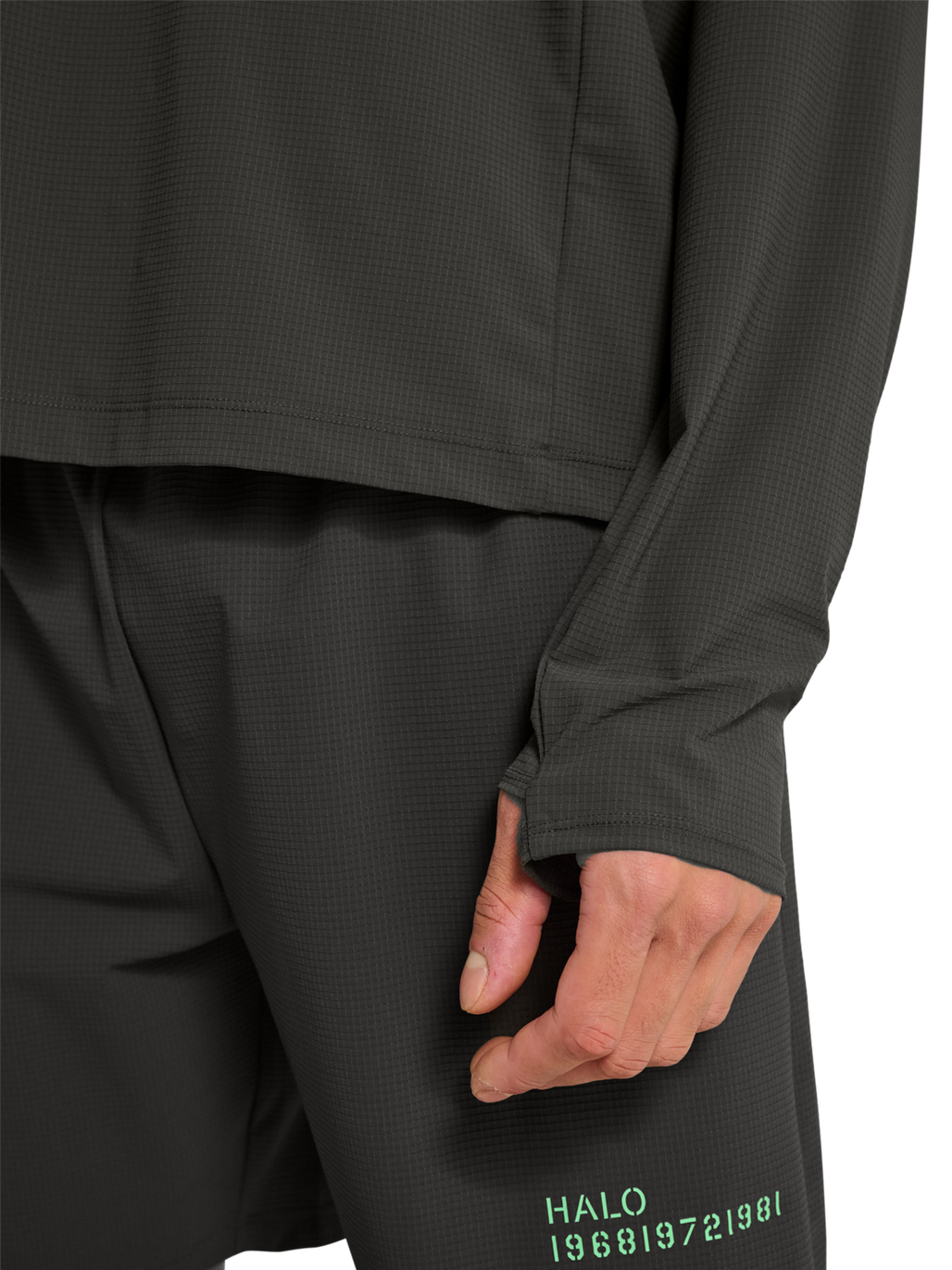 HALO AIR HALF ZIP SHIRT, RAVEN, model