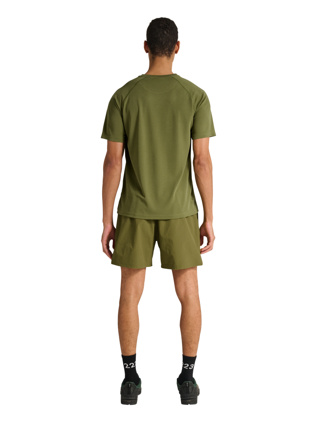 HALO SHORTS, OLIVE DRAB, model