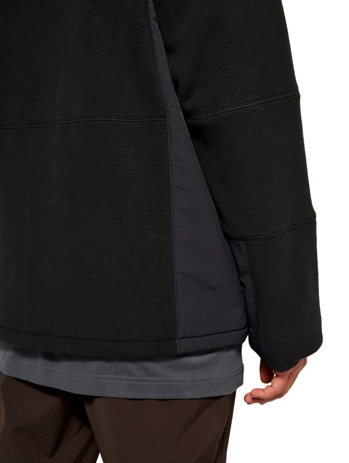 HALO WINDPROOF TEDDYFLEECE JACKET, BLACK, model