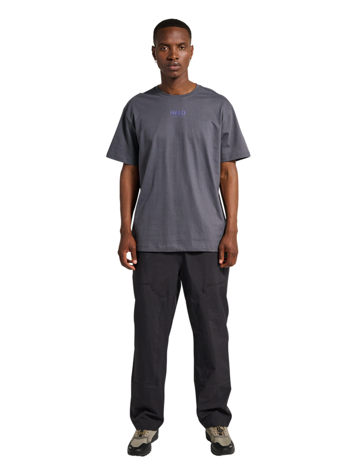 HALO GRAPHIC T-SHIRT, ASPHALT, model