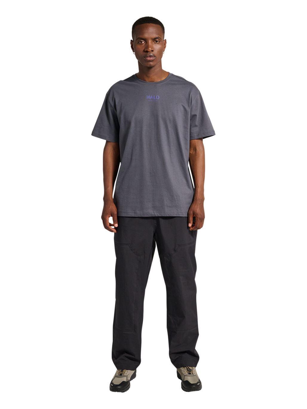 HALO GRAPHIC T-SHIRT, ASPHALT, model