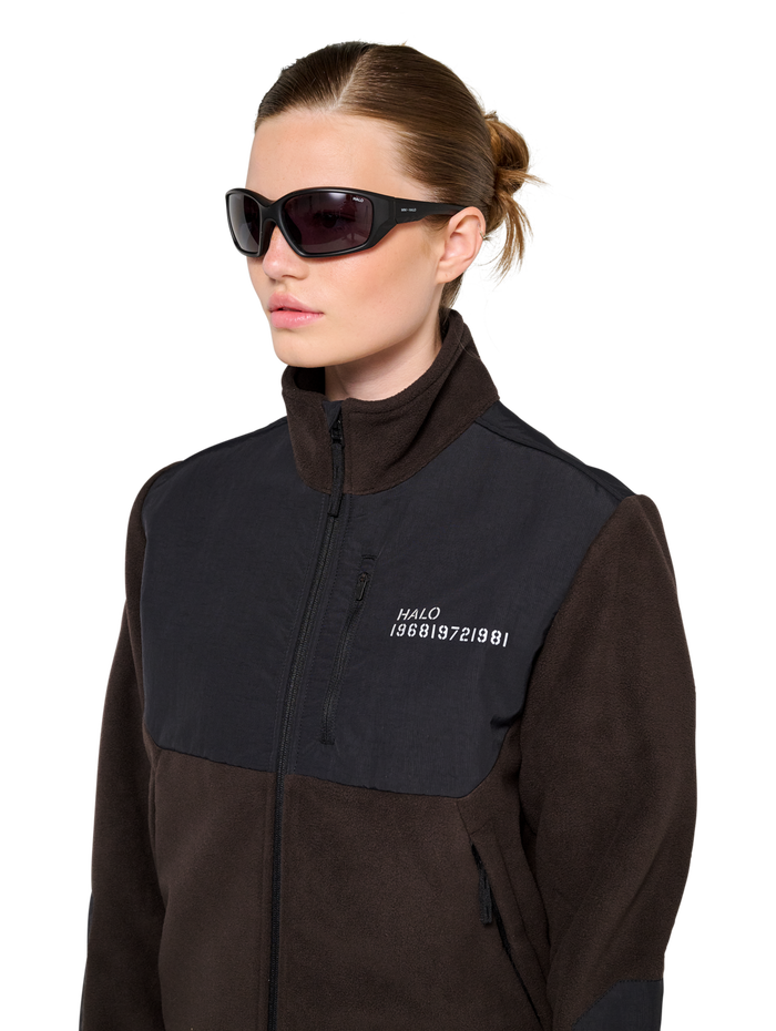 HALO BLOCKED ZIP FLEECE, CHOCOLATE TORTE, model