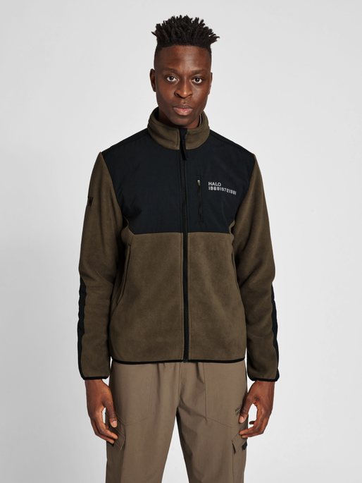 HALO BLOCKED ZIP FLEECE, MAJOR BROWN, model