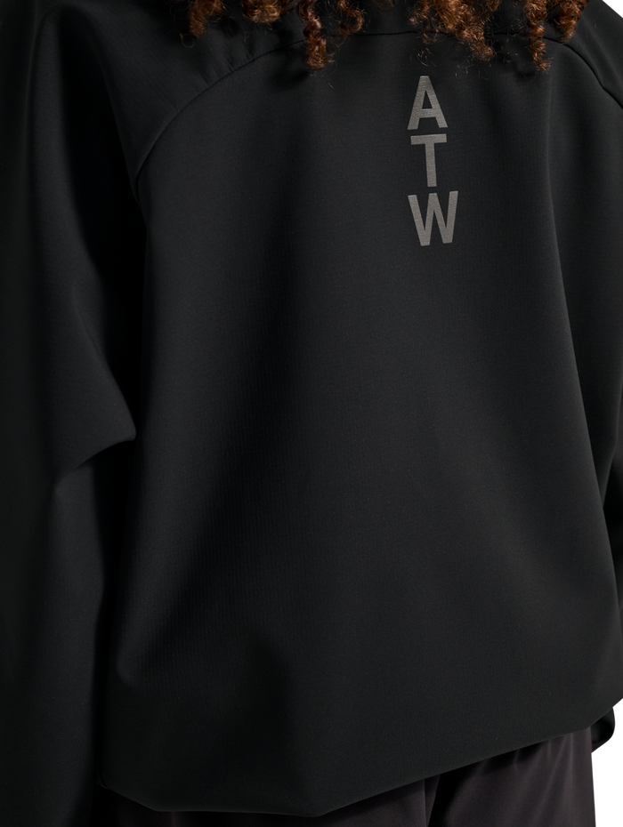 HALO ELITE SOFTSHELL JACKET, BLACK, model