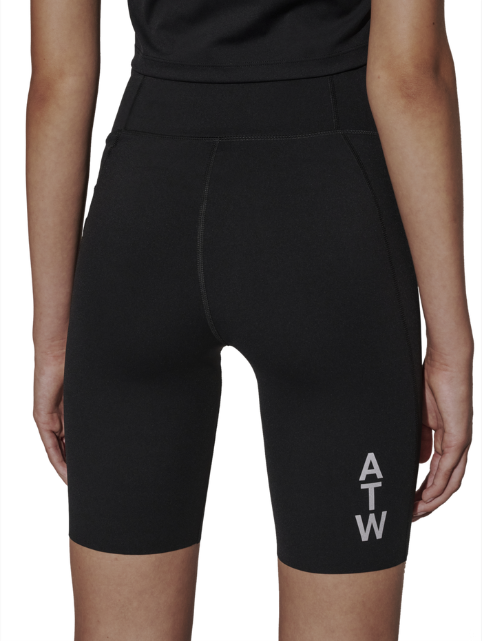 HALO WOMEN TRAINING SPRINTERS, BLACK, model