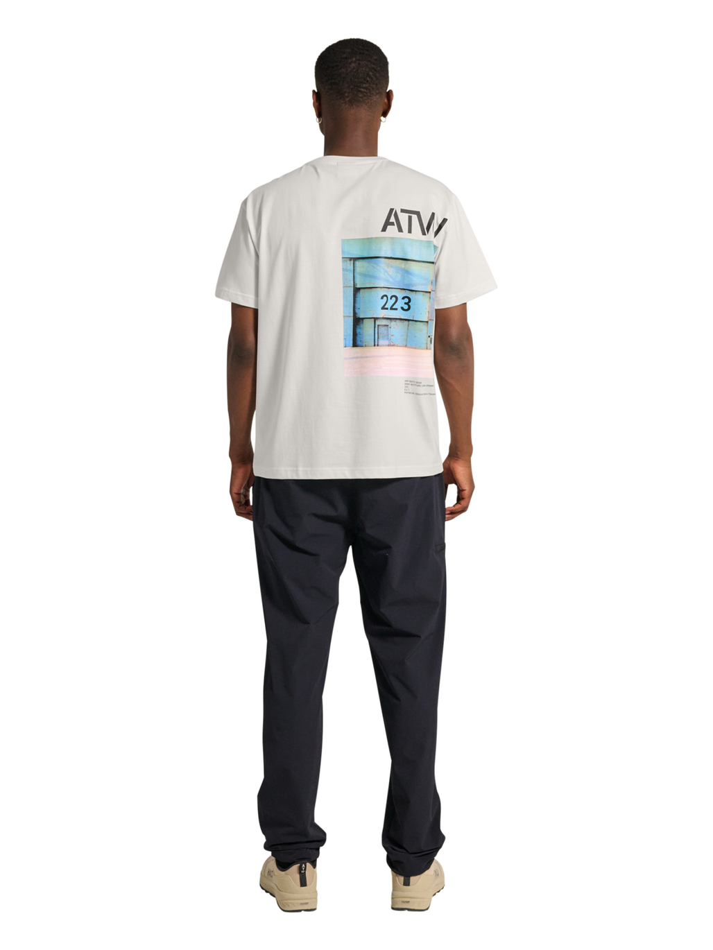 HALO GRAPHIC T-SHIRT, MARSHMALLOW, model