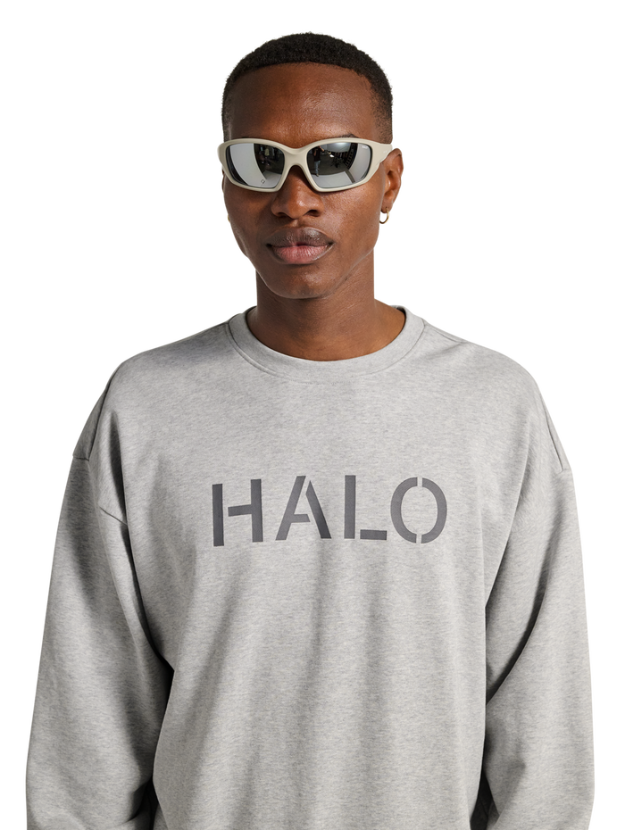 HALO UNIFORM BOXY CREW, LIGHT GREY MELANGE, model