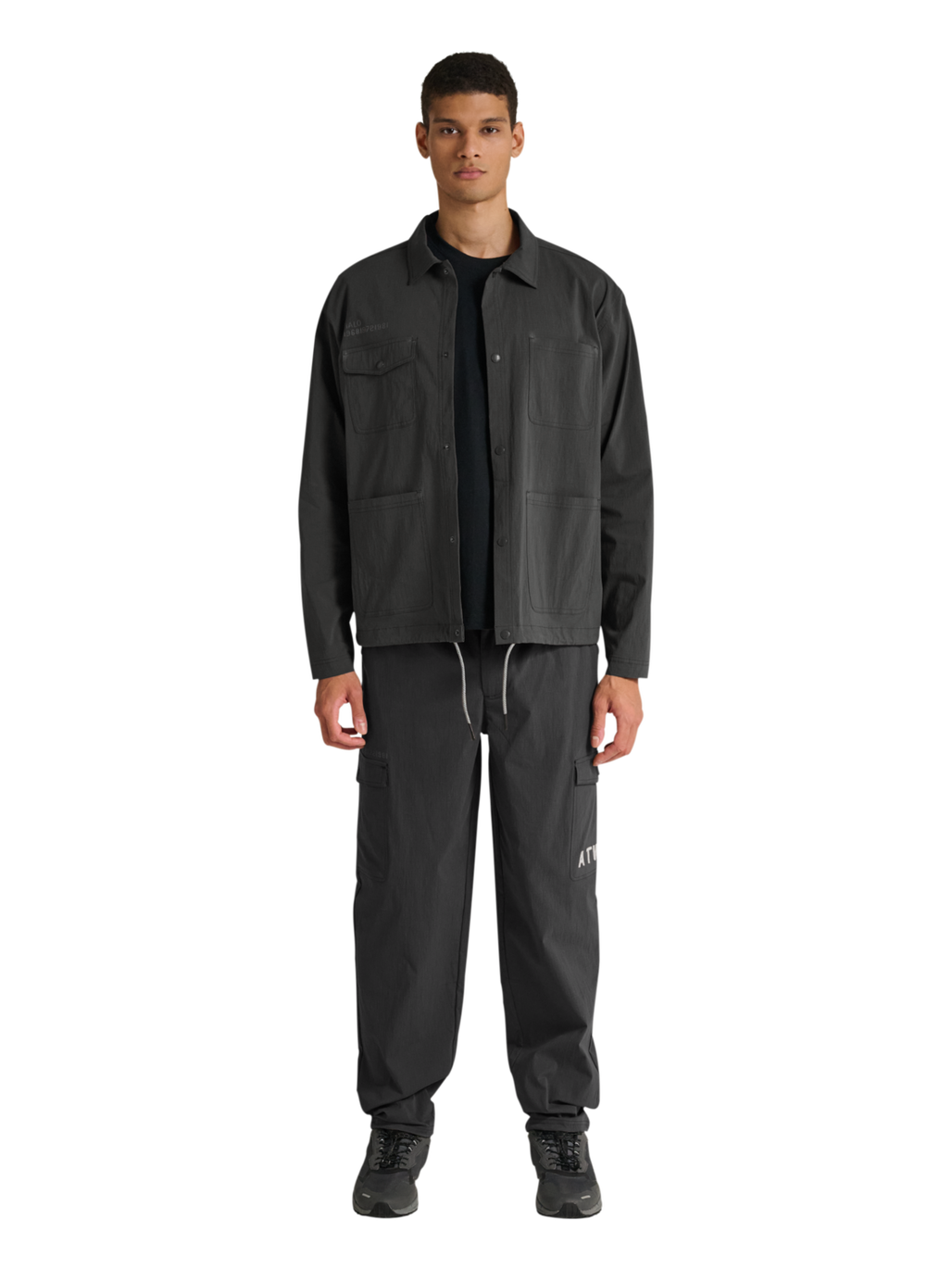 HALO NOVA SHIRT, RAVEN, model