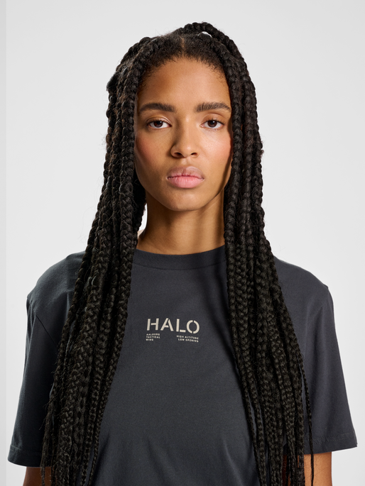 HALO COTTON T-SHIRT, EBONY, model