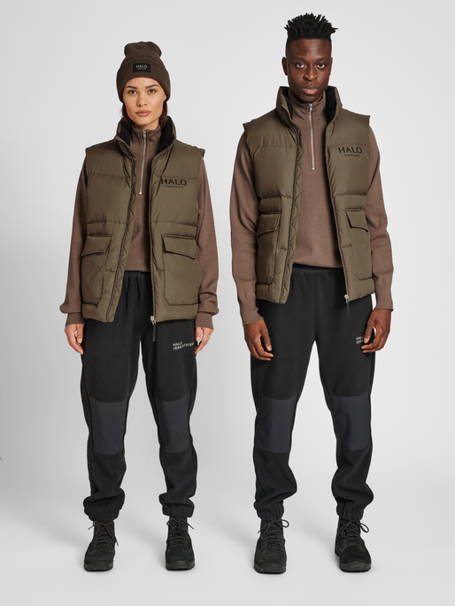 HALO DOWN VEST, MAJOR BROWN, model