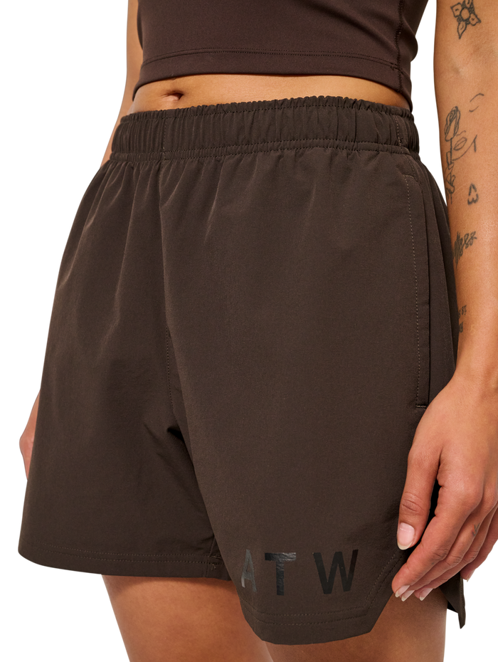 HALO SHORTS, CHOCOLATE TORTE, model