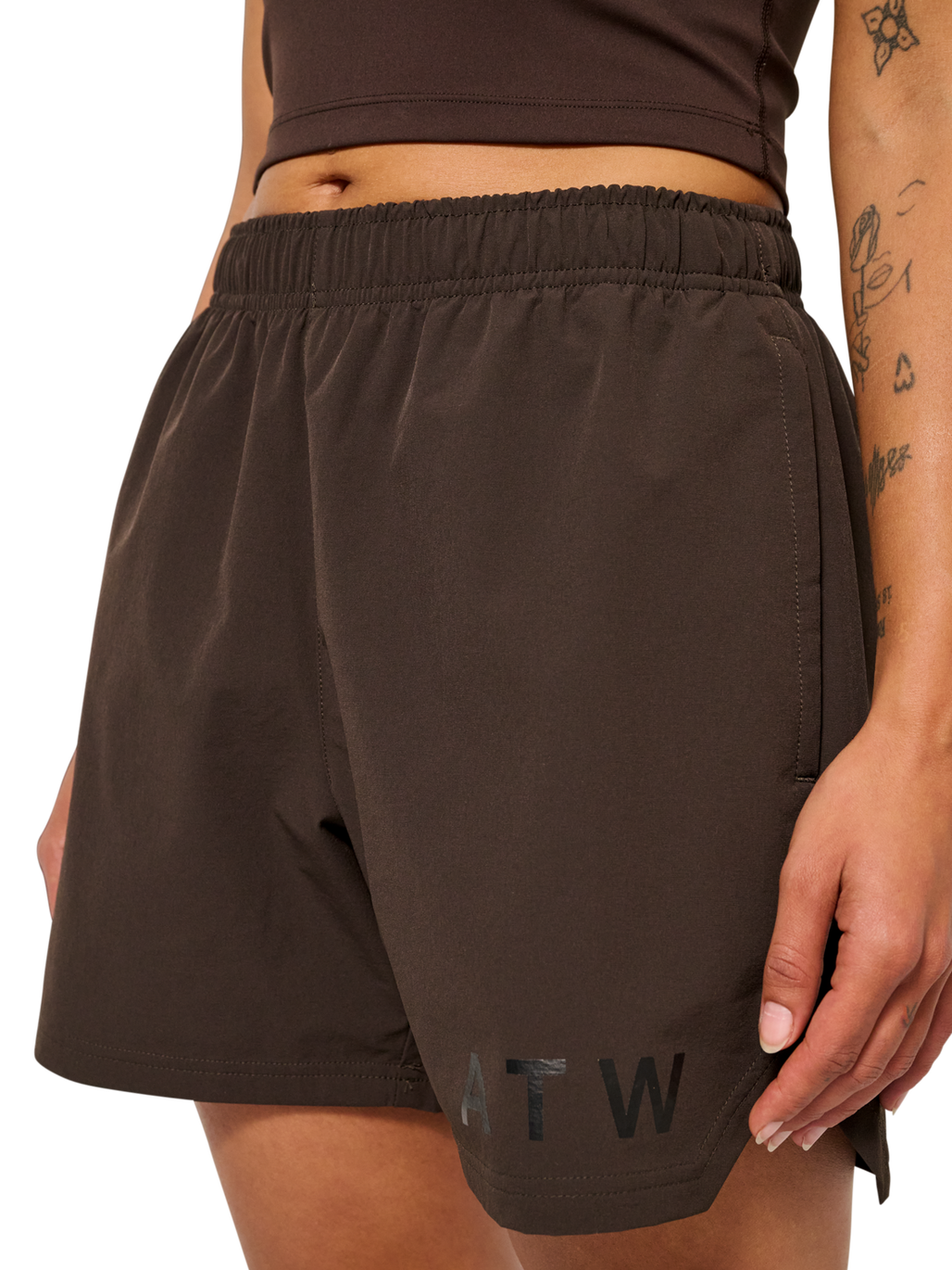 HALO SHORTS, CHOCOLATE TORTE, model