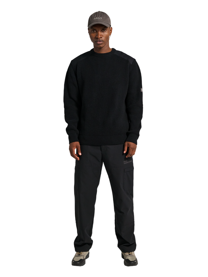 HALO WOOL CREW KNIT, BLACK/BLACK, model