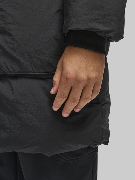 HALO THERMOLITE LONG PUFFER, BLACK, model